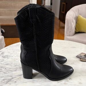 MIA Black Textured Heeled Boots